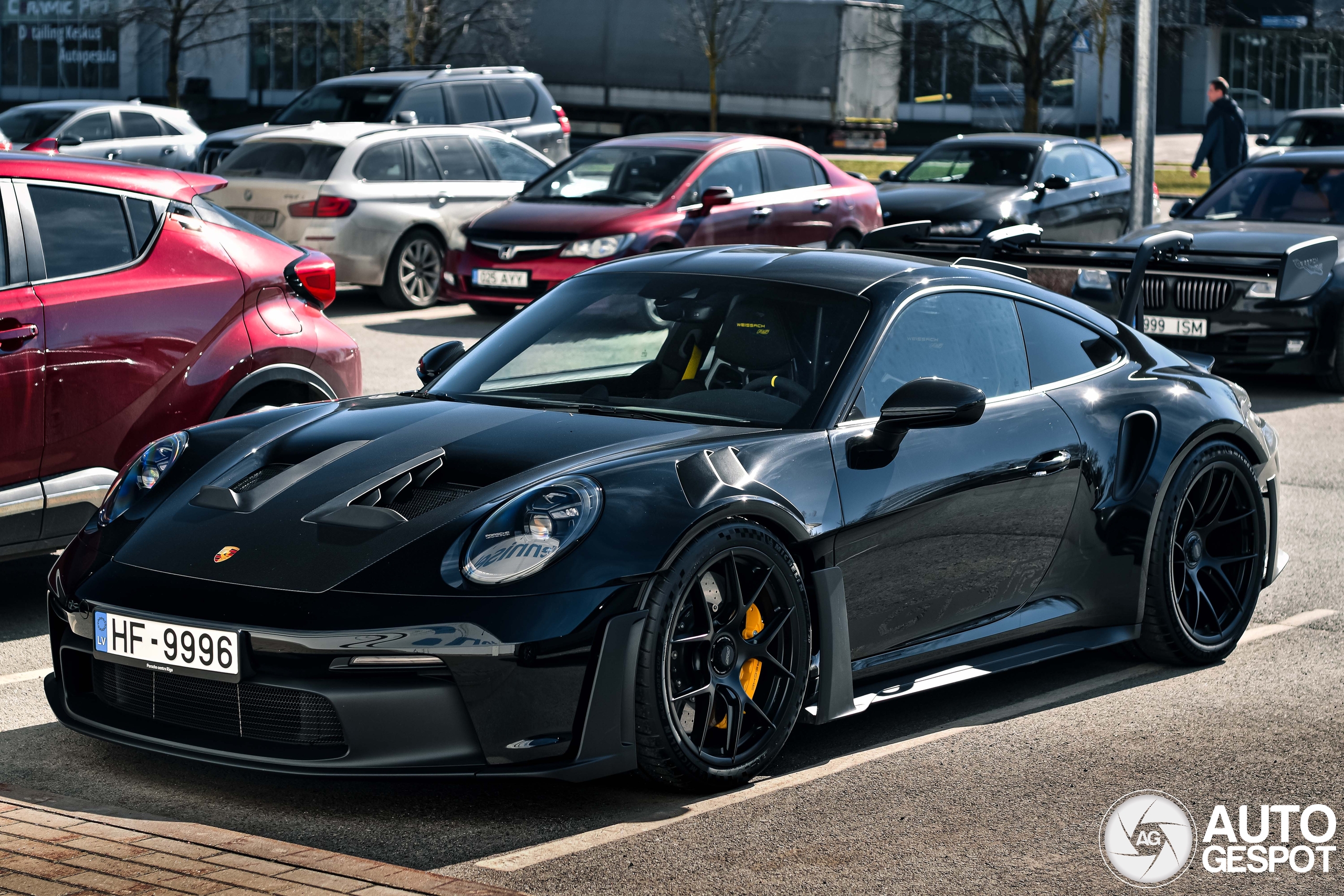 Porsche 992 GT3 RS Weissach Package