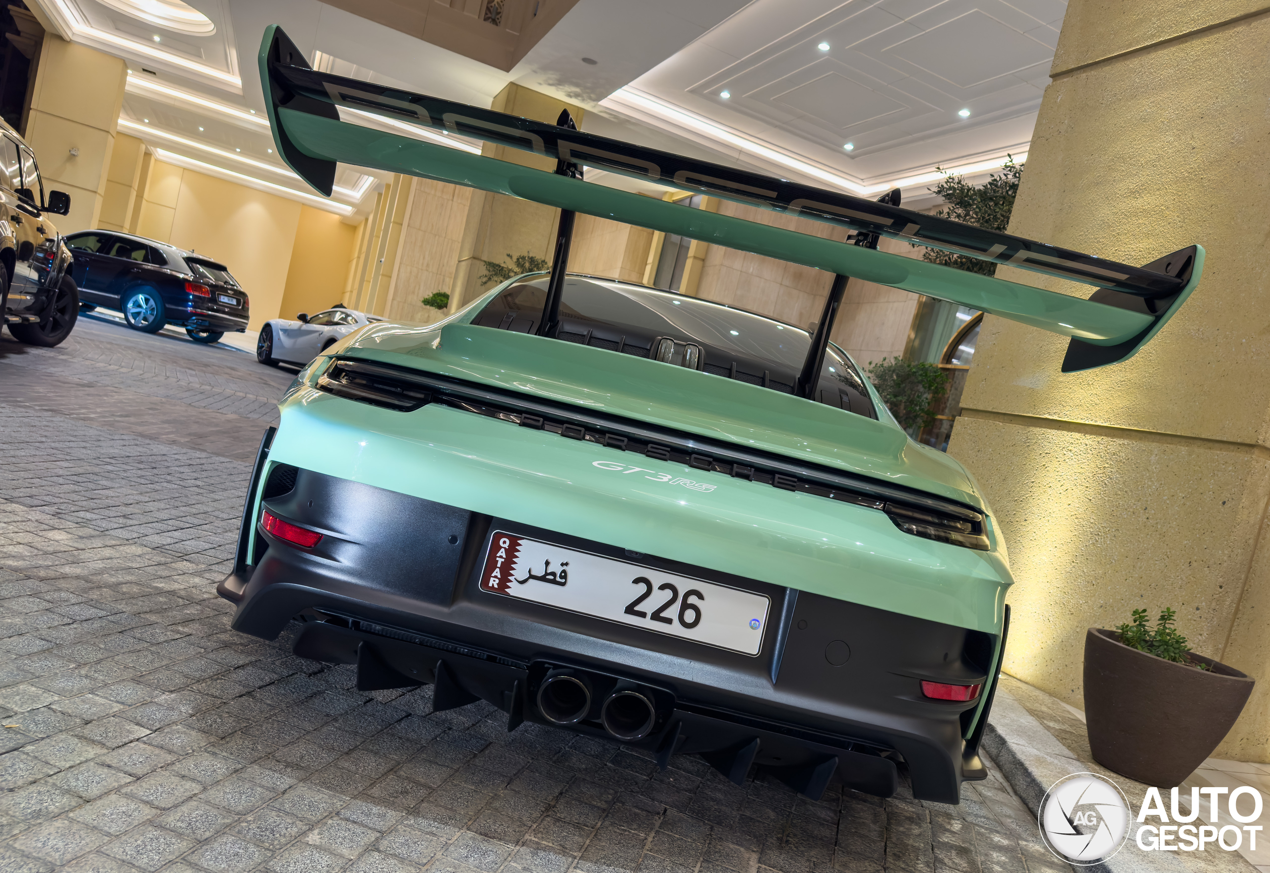 Porsche 992 GT3 RS Weissach Package