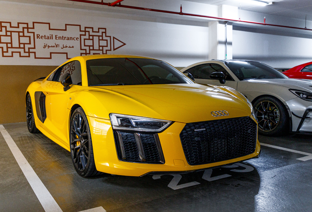 Audi R8 V10 Plus 2015