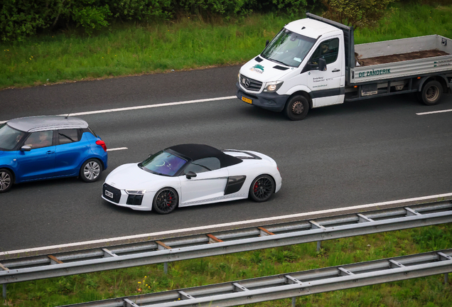 Audi R8 V10 Spyder 2016