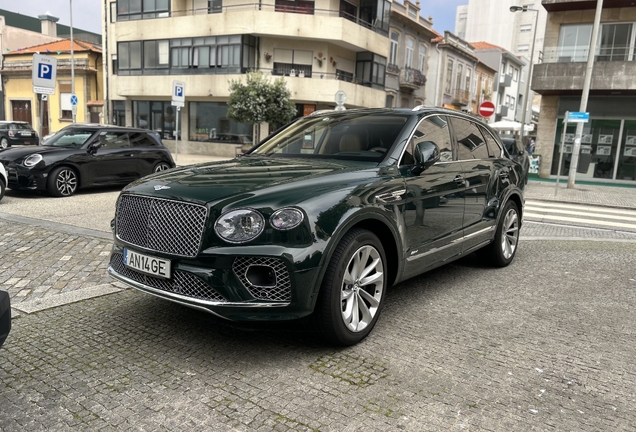 Bentley Bentayga Hybrid 2021
