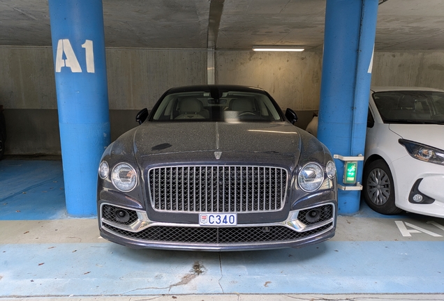 Bentley Flying Spur V8 Azure