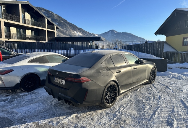 BMW M5 G90