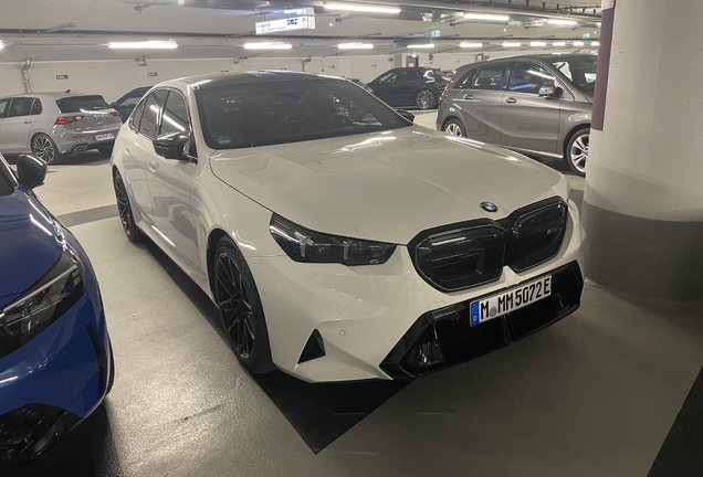 BMW M5 G90