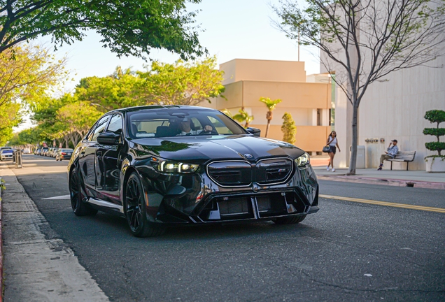 BMW M5 G90
