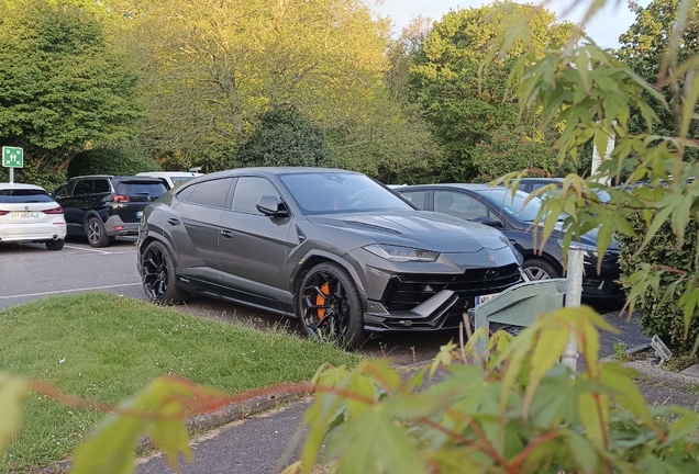 Lamborghini Urus Performante