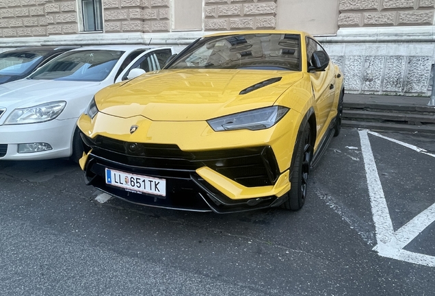 Lamborghini Urus Performante