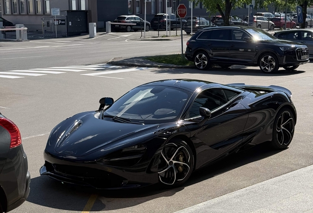 McLaren 750S