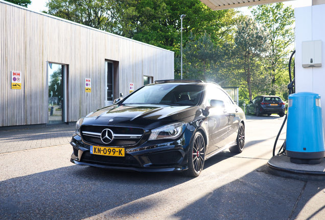Mercedes-AMG CLA 45 C117