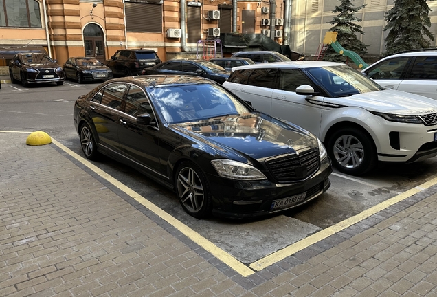 Mercedes-Benz S 63 AMG W221 2010