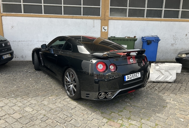 Nissan GT-R 2011