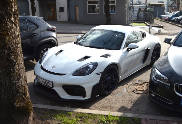 Porsche 718 Cayman GT4 RS