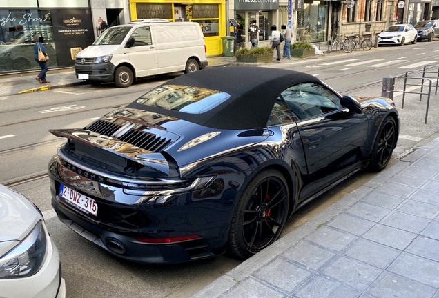 Porsche 992 Carrera 4 GTS Cabriolet