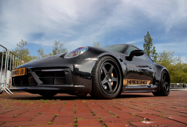 Porsche 992 Carrera 4S