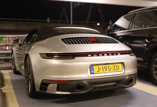 Porsche 992 Carrera 4S Cabriolet