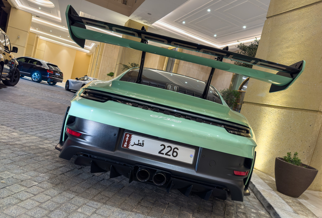 Porsche 992 GT3 RS Weissach Package