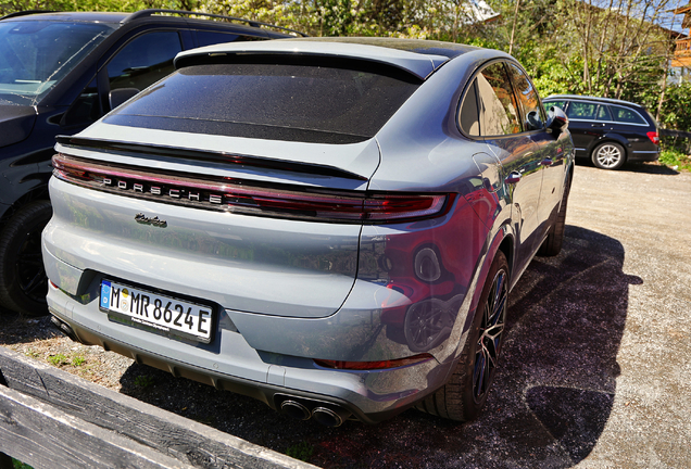 Porsche Cayenne Coupé Turbo E-Hybrid