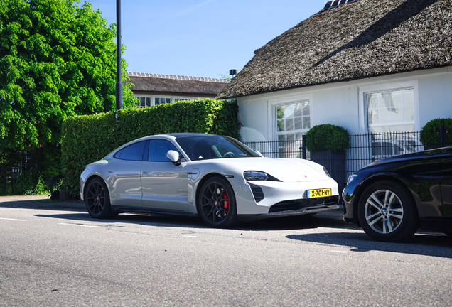 Porsche Taycan GTS