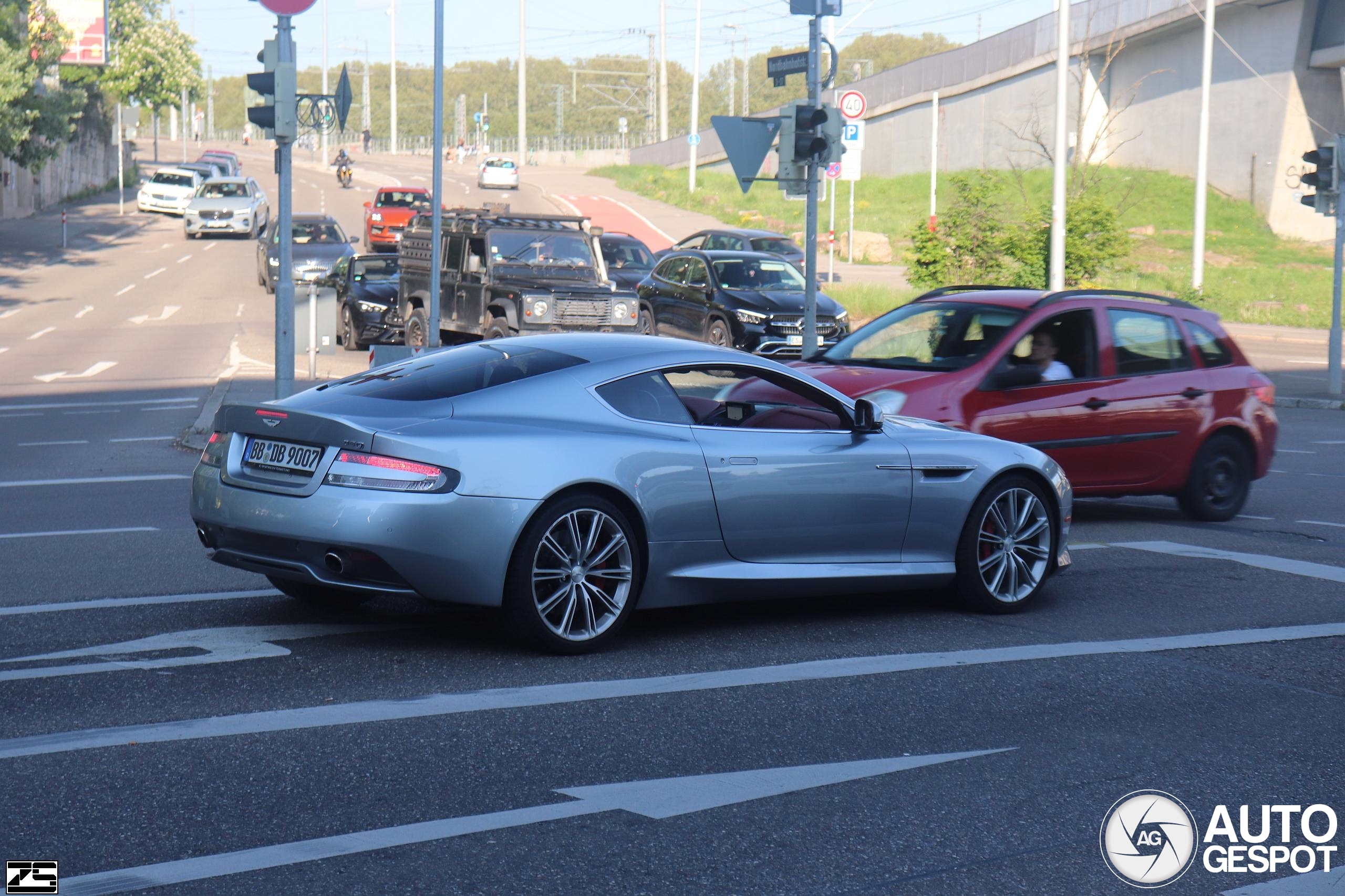Aston Martin DB9 2013