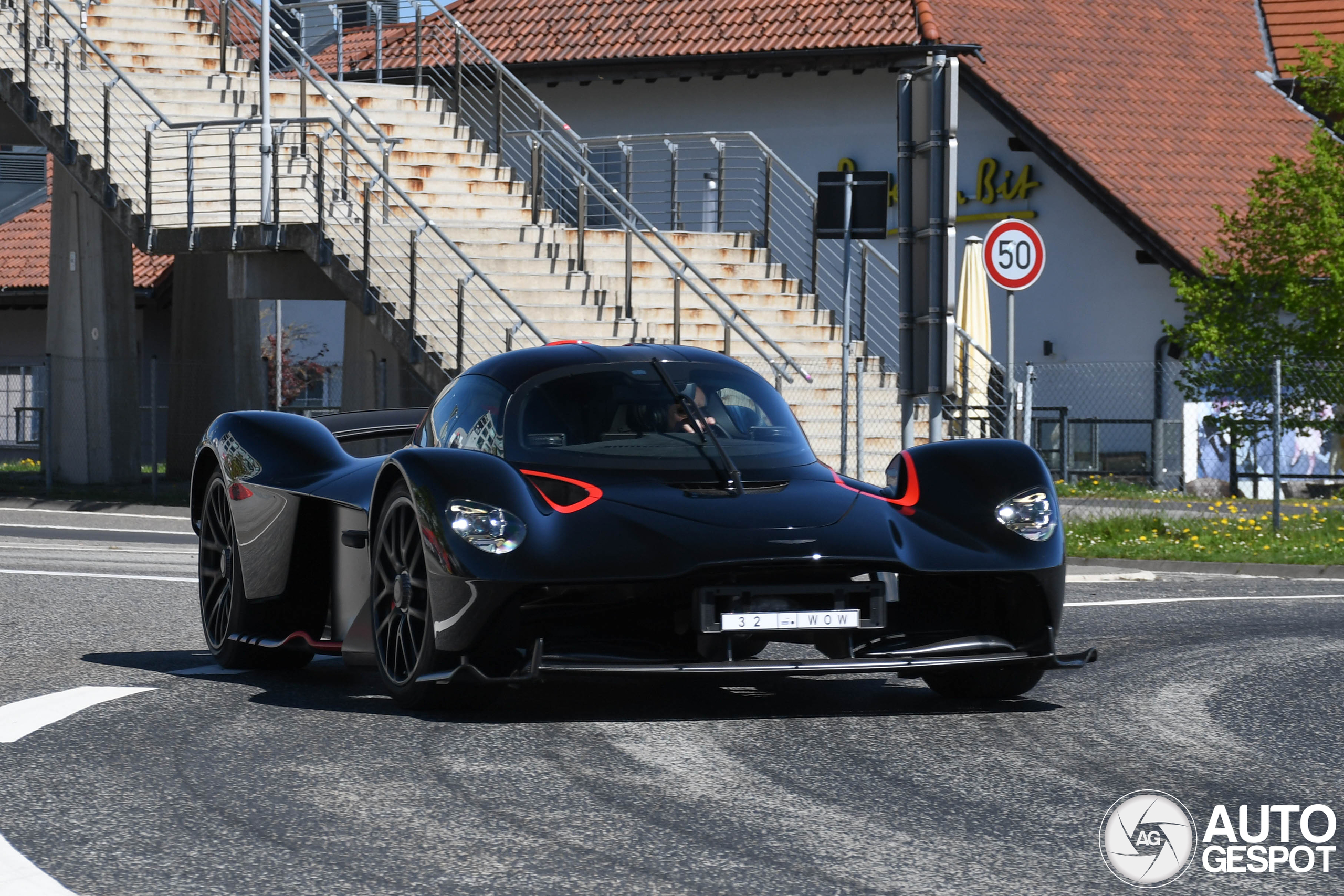 Aston Martin Valkyrie Spider