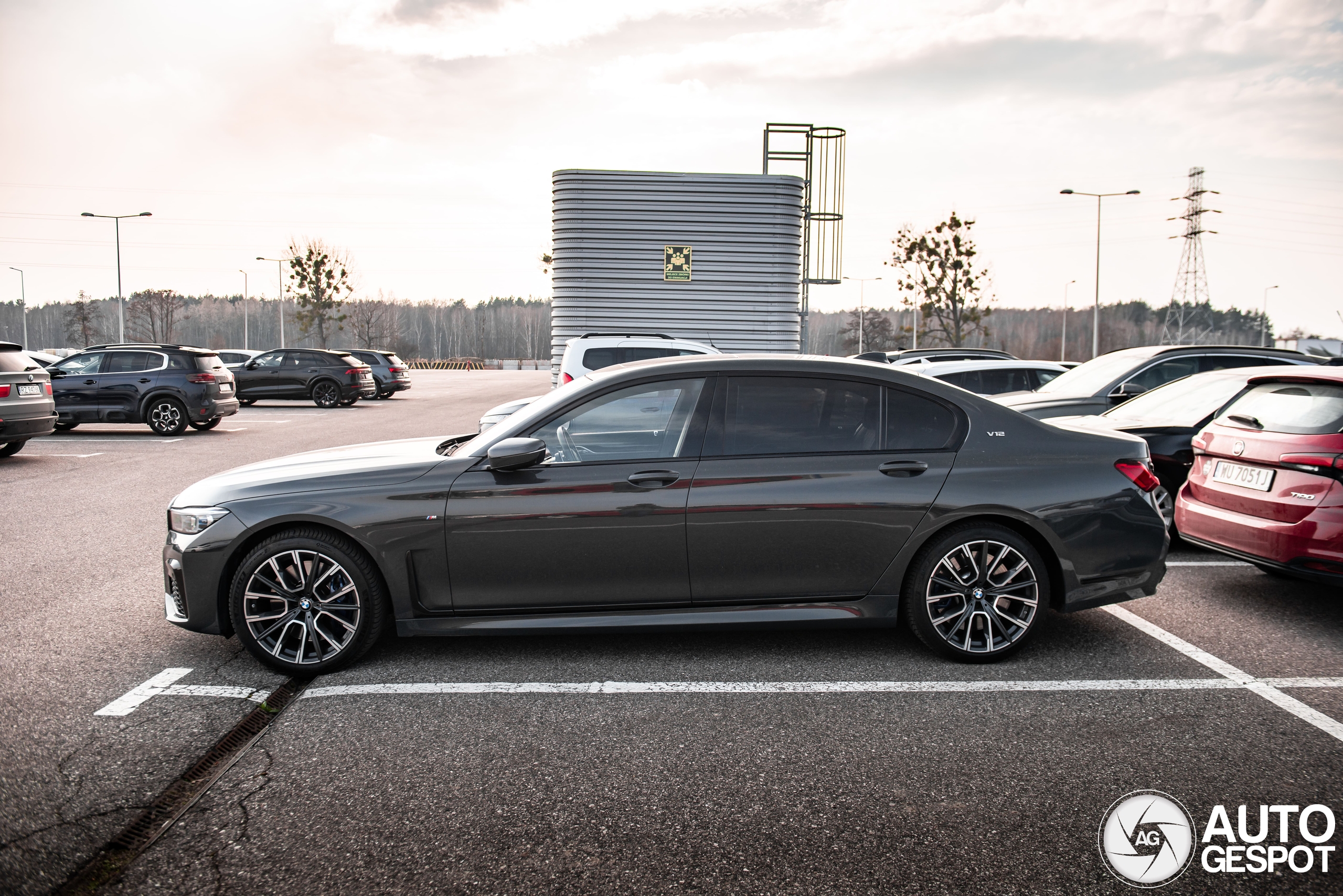 BMW M760Li xDrive 2019
