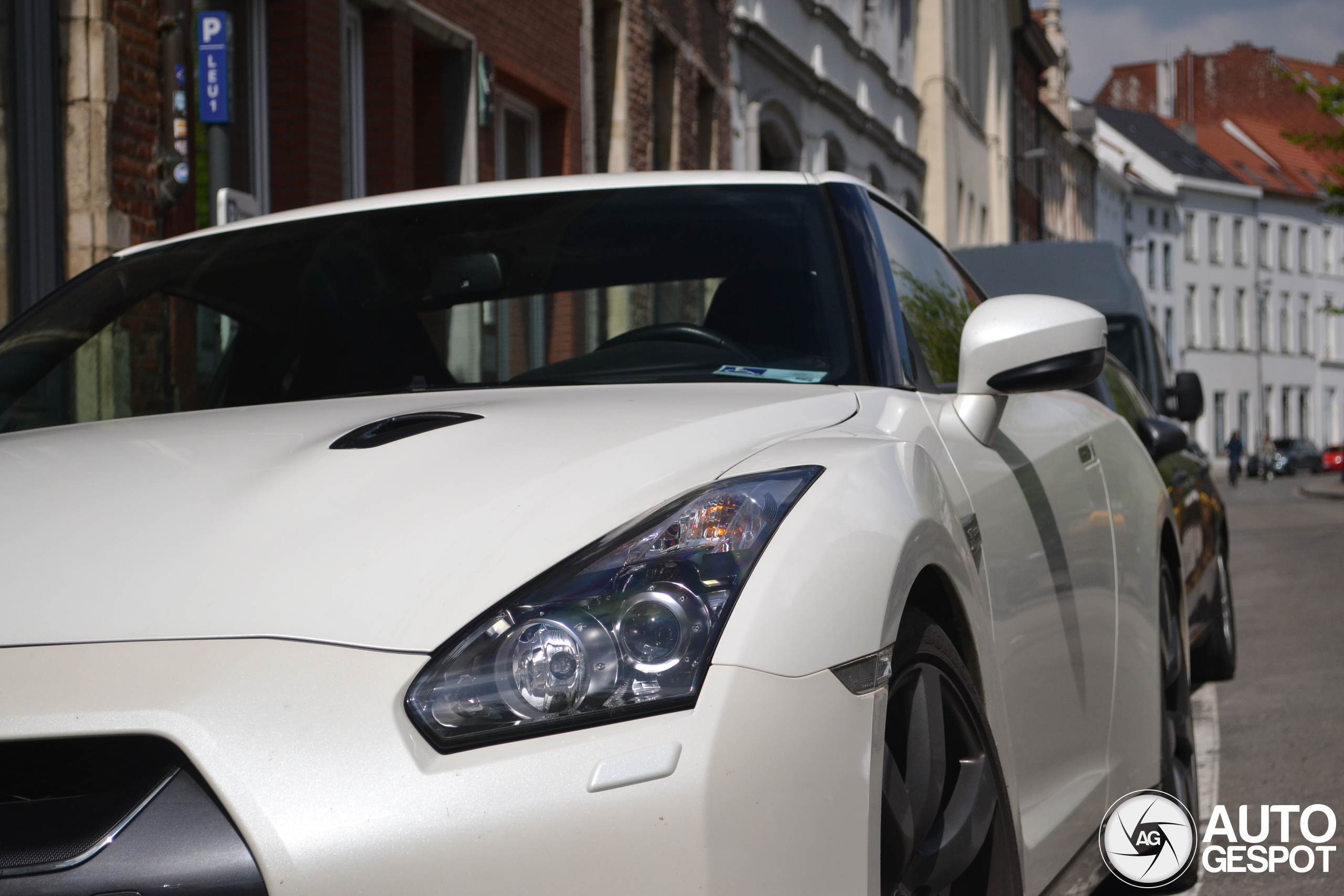 Nissan GT-R