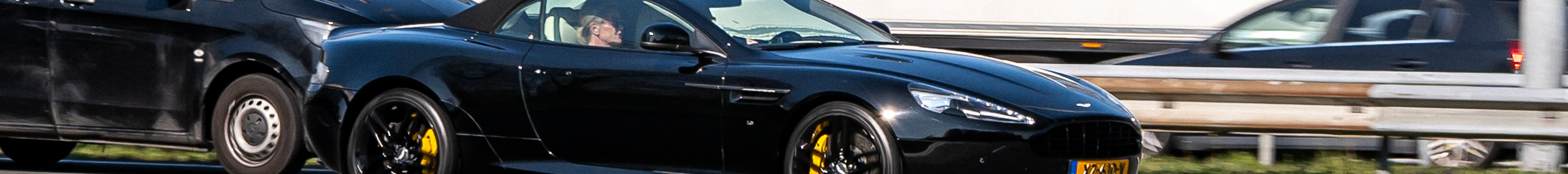 Aston Martin DB9 Volante 2013