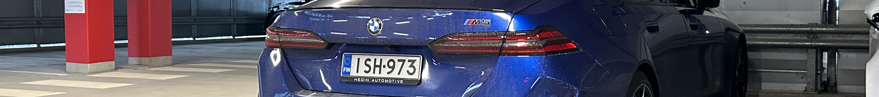 BMW M5 G90