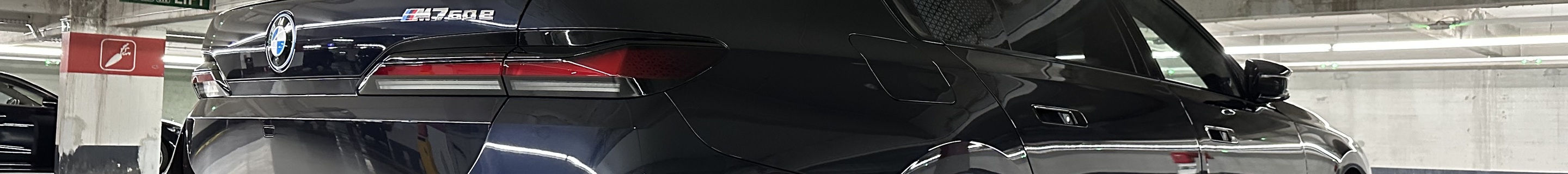 BMW M760e xDrive
