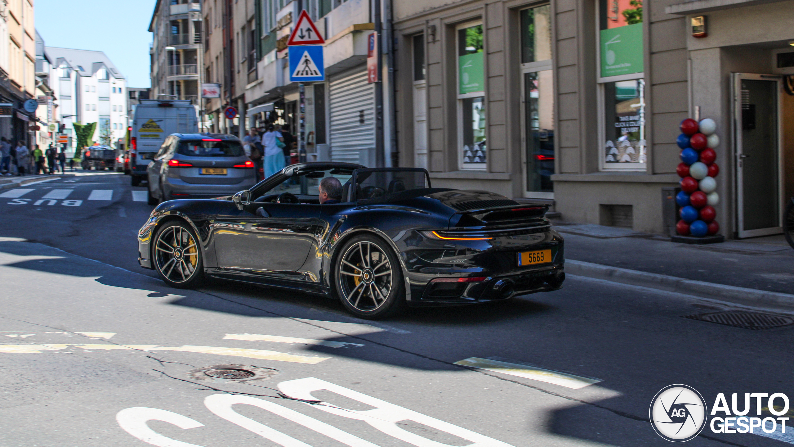 Porsche 992 Turbo Cabriolet