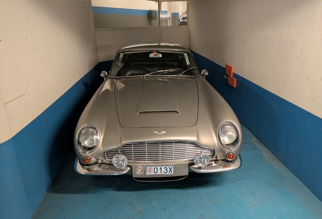 Aston Martin DB6 Vantage MKI