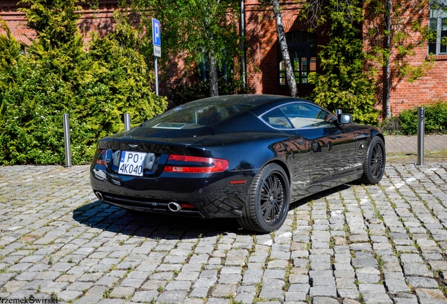 Aston Martin DB9