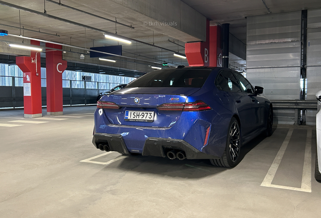 BMW M5 G90