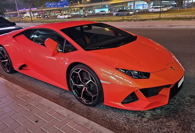 Lamborghini Huracán LP640-4 EVO