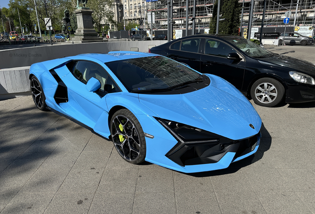 Lamborghini Revuelto