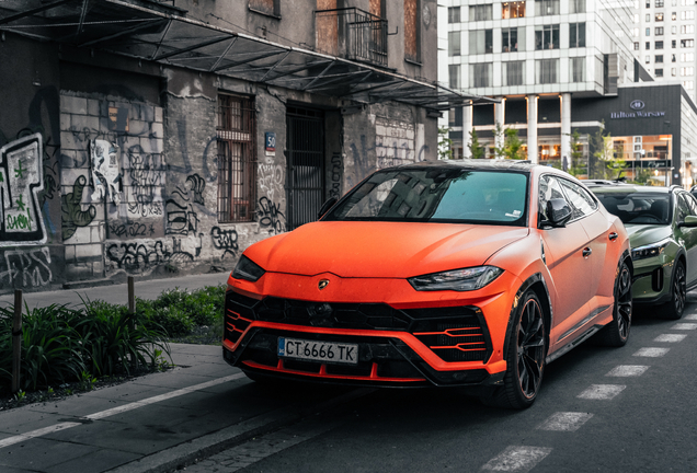 Lamborghini Urus