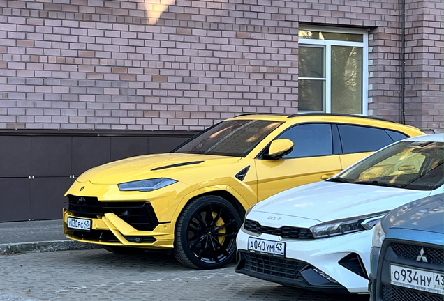 Lamborghini Urus S