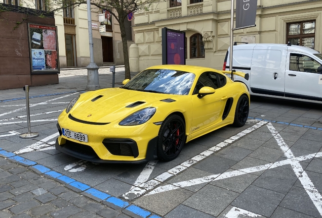 Porsche 718 Cayman GT4 RS