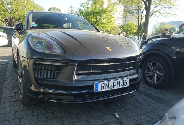 Porsche 95B Macan GTS MkIII