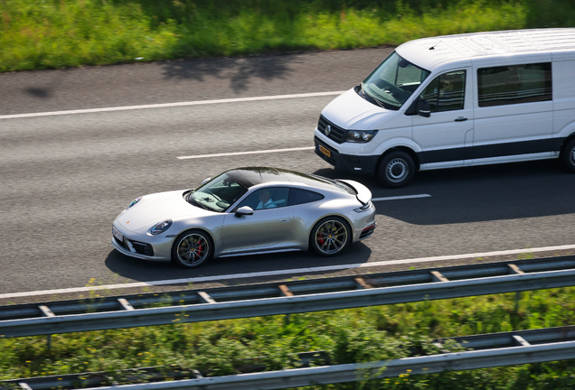 Porsche 992 Carrera 4S