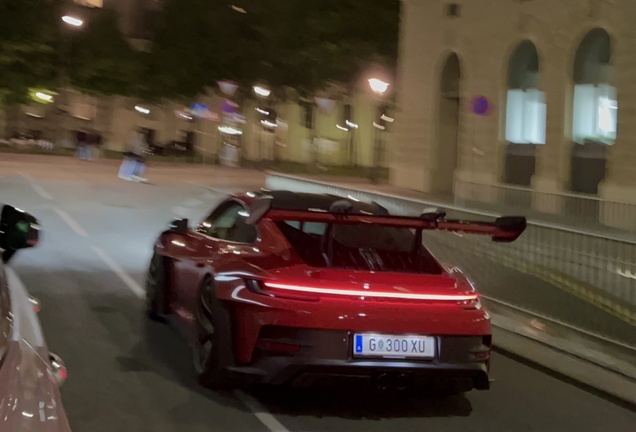 Porsche 992 GT3 RS Weissach Package