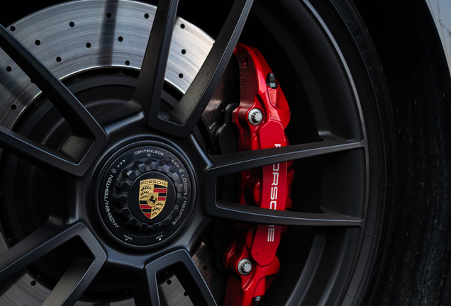 Porsche 992 Targa 4 GTS