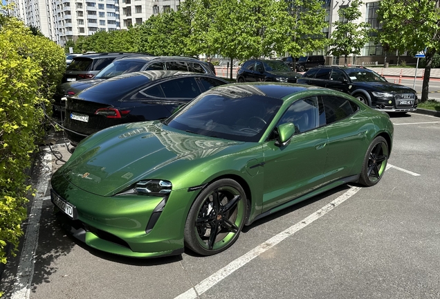 Porsche Taycan Turbo