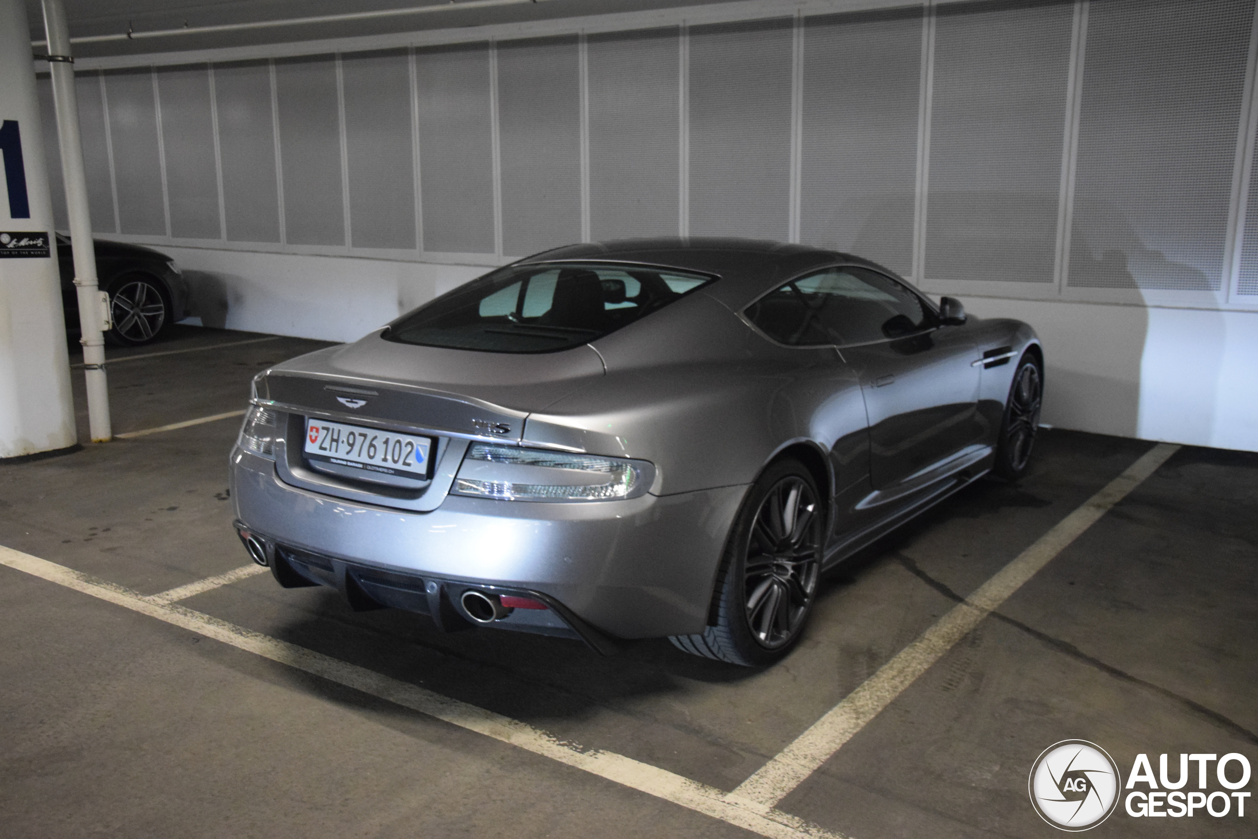 Aston Martin DBS