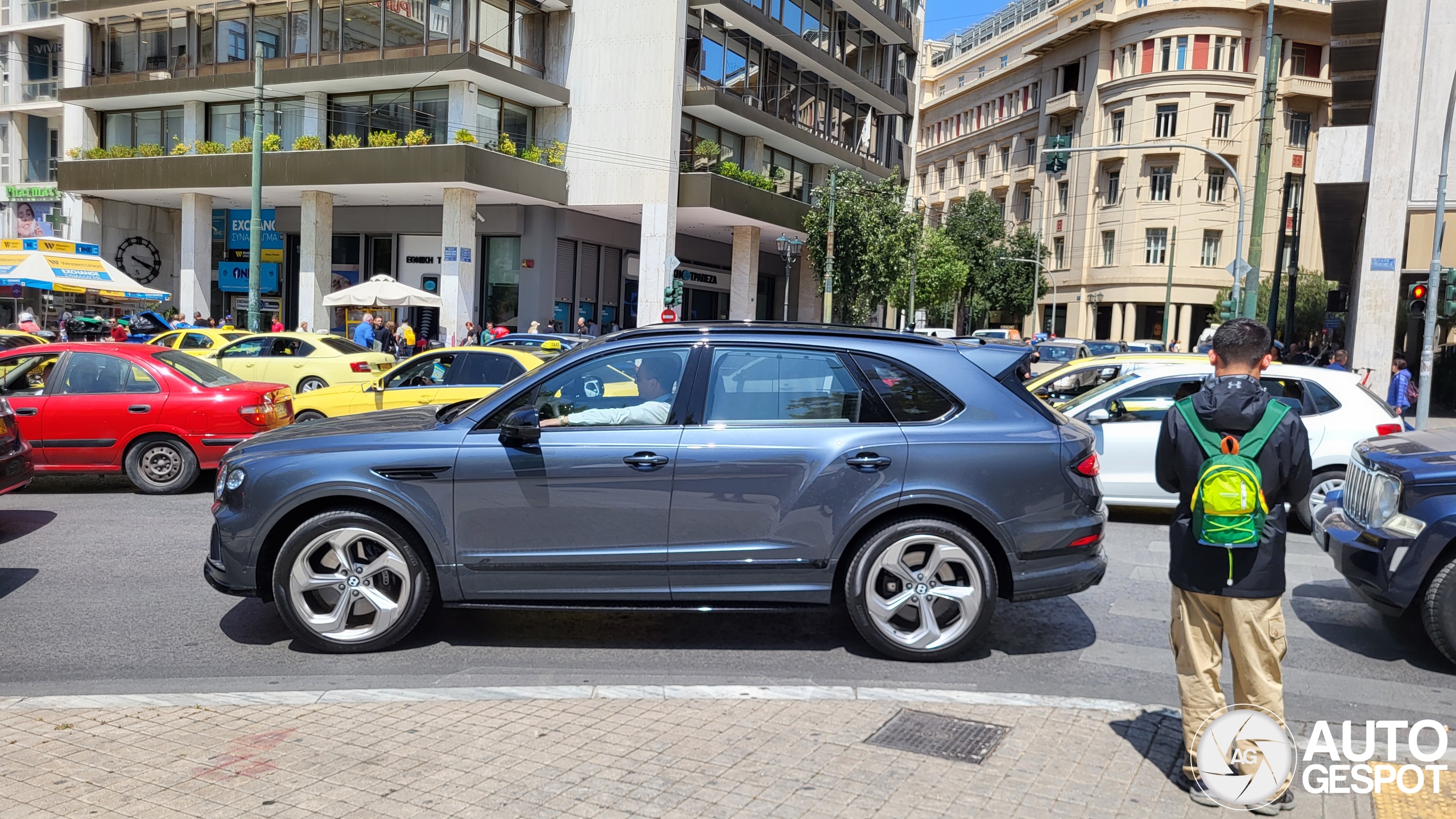 Bentley Bentayga V8 S 2024
