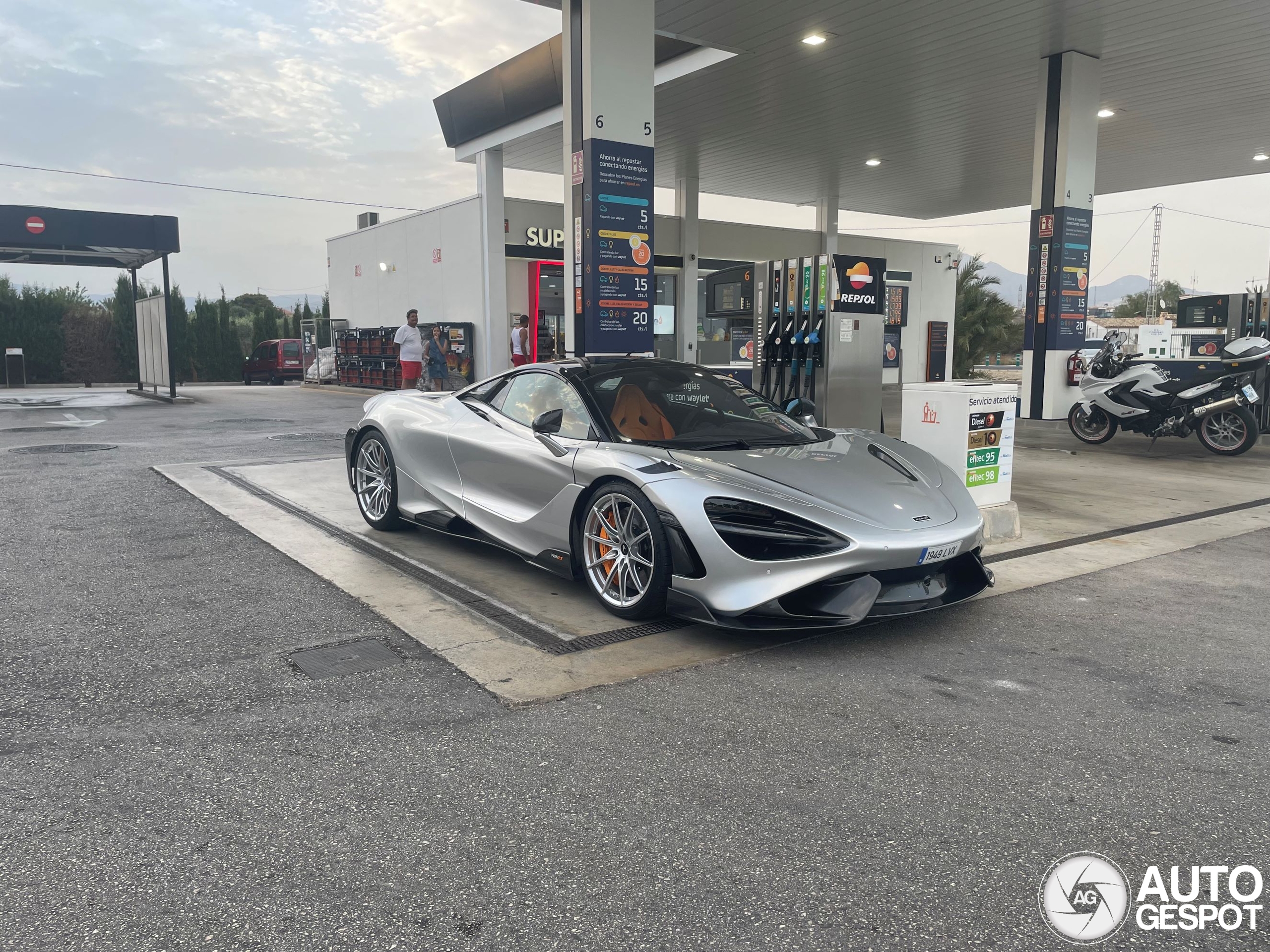 McLaren 765LT Spider