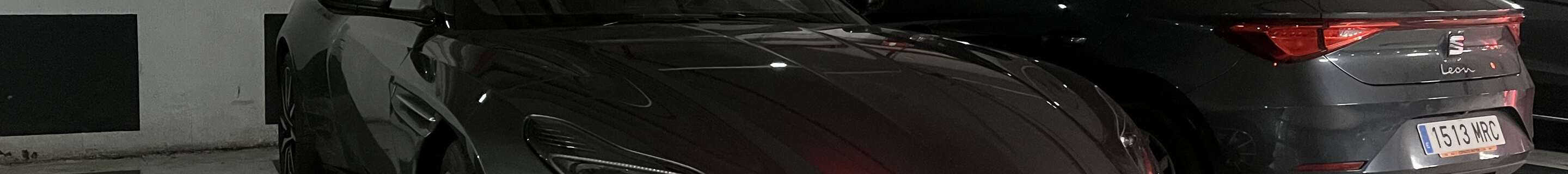 Aston Martin DB11 V8 Volante