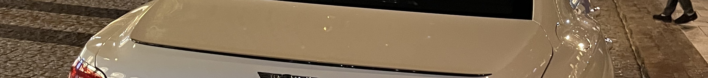 Bentley Flying Spur Hybrid