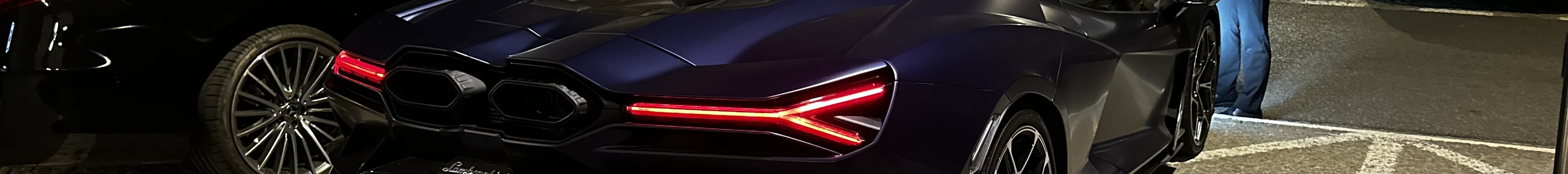 Lamborghini Revuelto