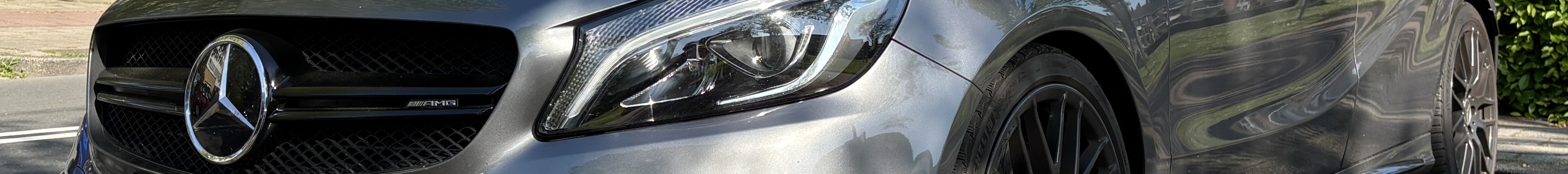 Mercedes-AMG A 45 W176 2015